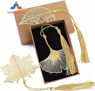 Bookmarks tal-fjuri vojta mill-inċiżjoni